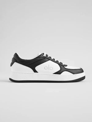 ALO Recovery Mode Sneaker – Naturhvid