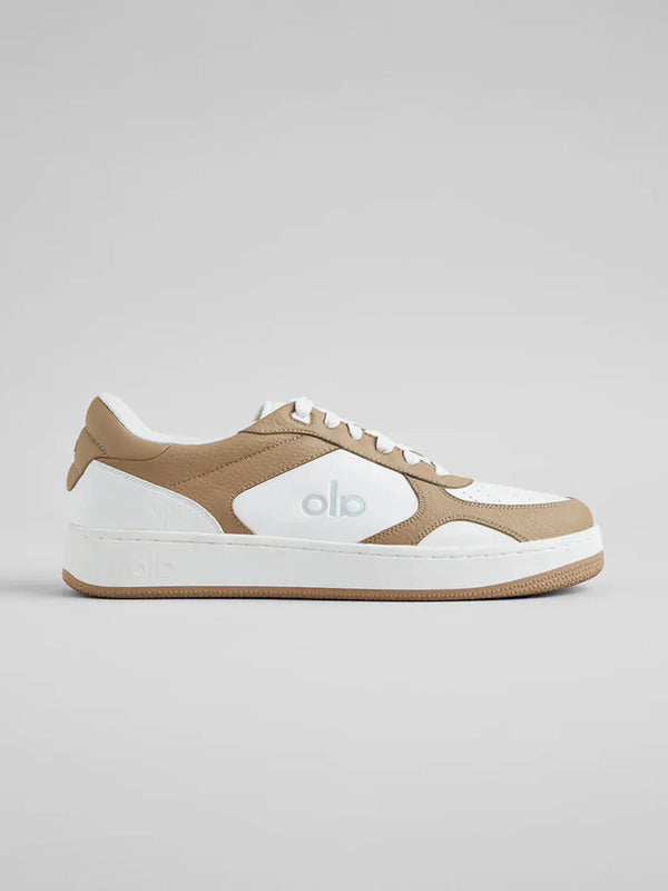 ALO Recovery Mode Sneaker – Naturhvid
