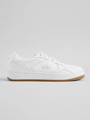 ALO Recovery Mode Sneaker – Naturhvid