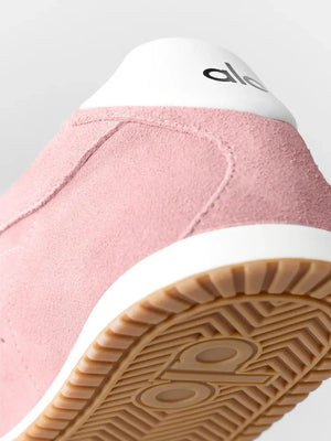 ALO Sunset Sneaker – Grus
