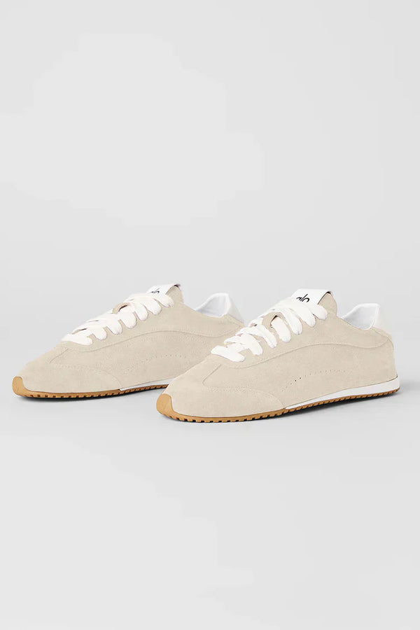 ALO Sunset Sneaker – Grus